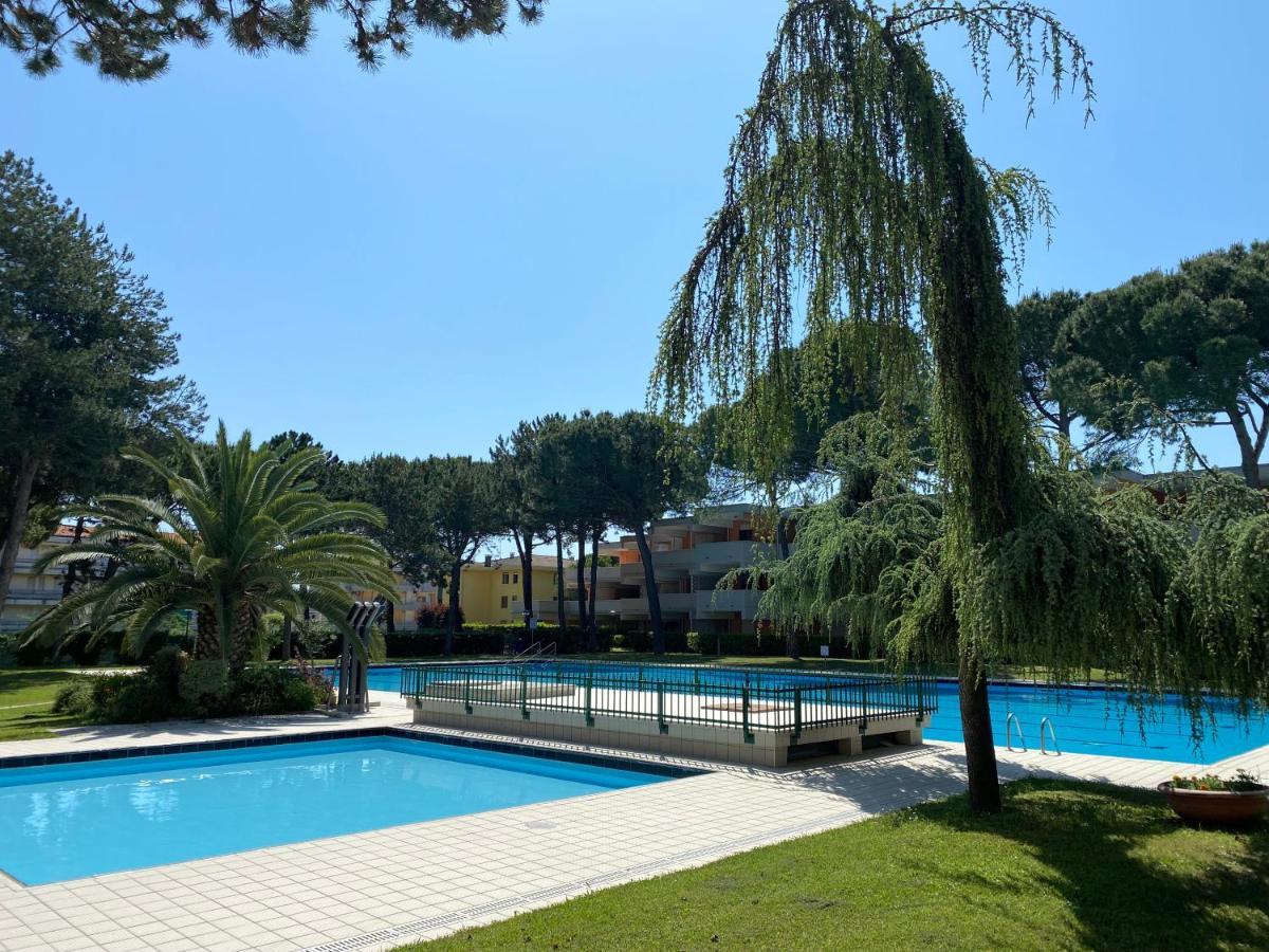 Ferienwohnung Casa Briciola - Fully Equipped, Garden And Pool Bibione Exterior foto