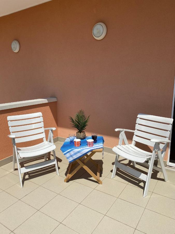 Ferienwohnung Casa Briciola - Fully Equipped, Garden And Pool Bibione Exterior foto